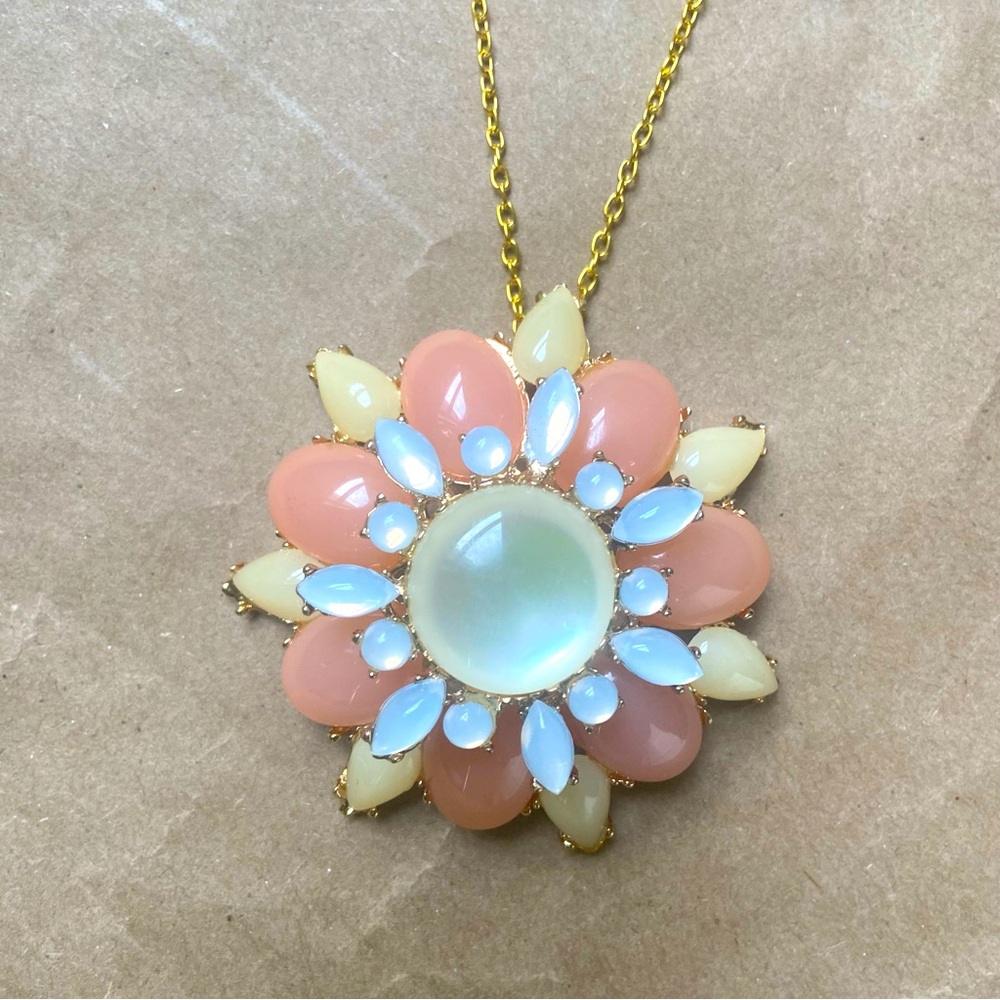 Unique Flower Necklace